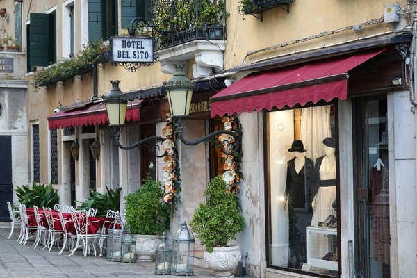 Découvrez les meilleurs stores bannes à marseille